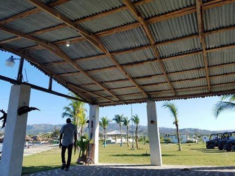 Evasion Beach Hotel Gressier Luaran gambar
