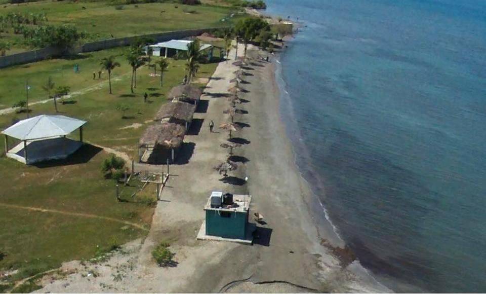 Evasion Beach Hotel Gressier Luaran gambar